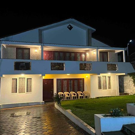 Ls Cottage Ooty Exterior foto