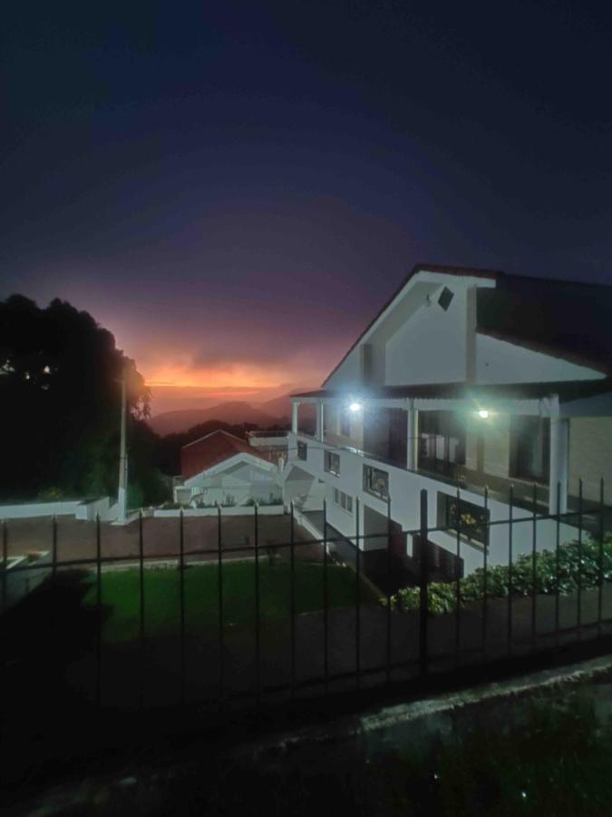 Ls Cottage Ooty Exterior foto